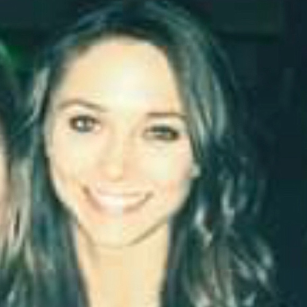 Meet your Posher, Lara